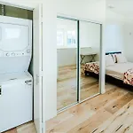 Modern Three Bedroom Loft With 3 Levels Sleep 10 Ppl In Hollywood